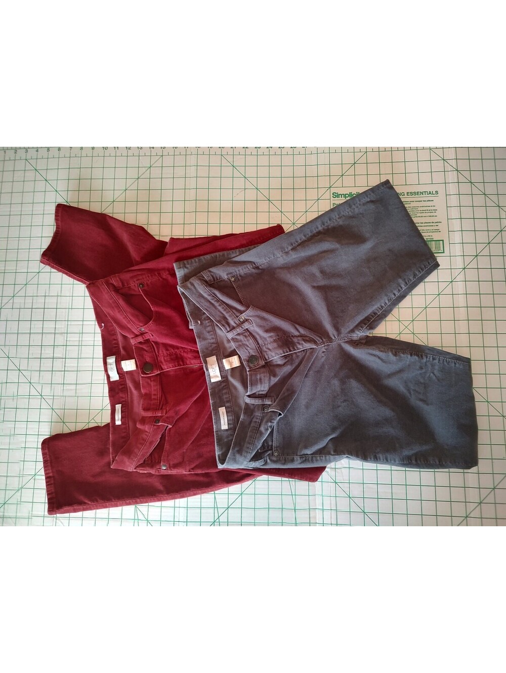 LOFT Modern Skinny Jeans Size 8 in Burgundy and Gray - Set of 2